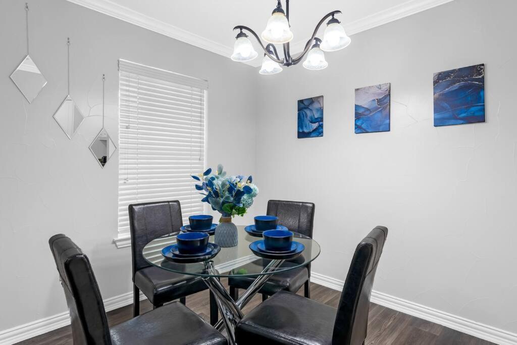 Family Friendly 2Bdrm-Walk To At&T/Cowboys Stadium 알링턴 외부 사진