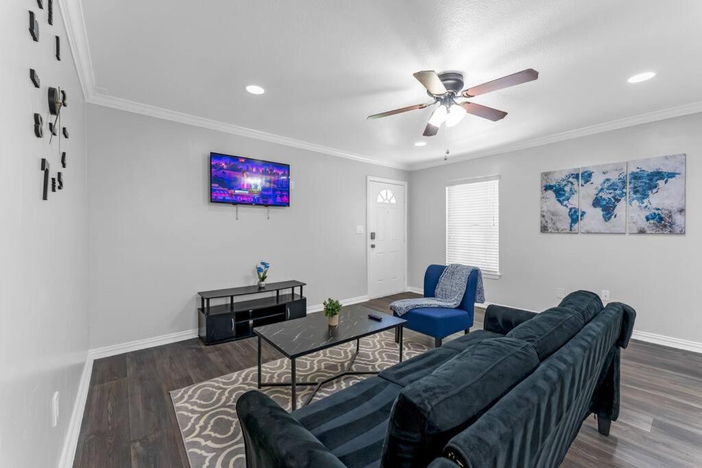 Family Friendly 2Bdrm-Walk To At&T/Cowboys Stadium 알링턴 외부 사진