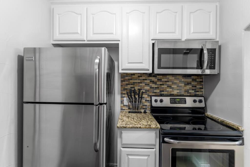 Family Friendly 2Bdrm-Walk To At&T/Cowboys Stadium 알링턴 외부 사진