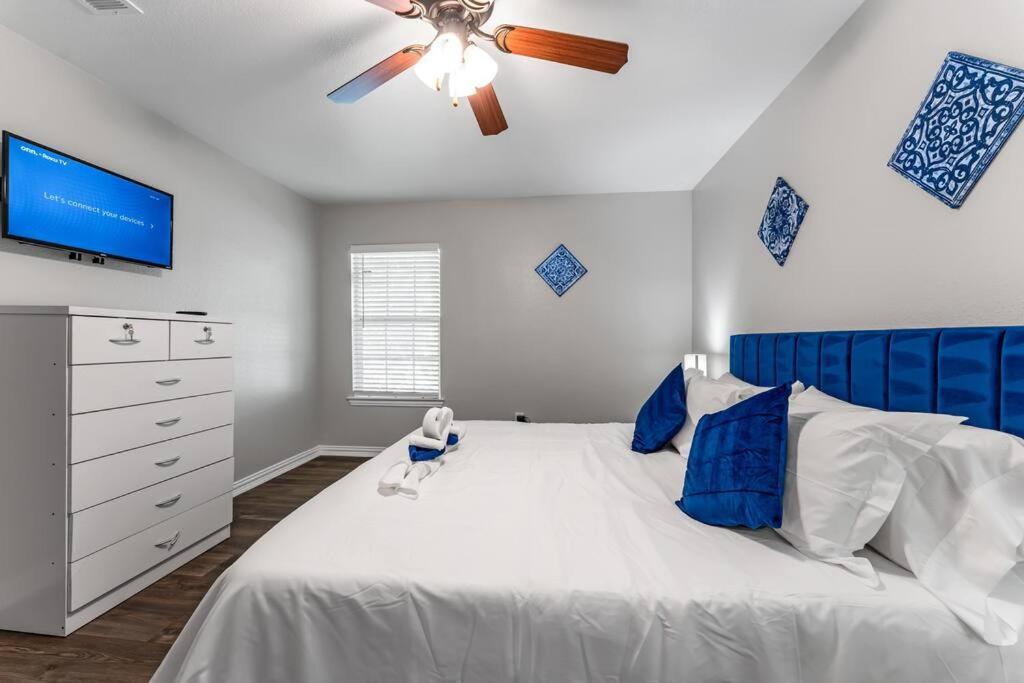 Family Friendly 2Bdrm-Walk To At&T/Cowboys Stadium 알링턴 외부 사진