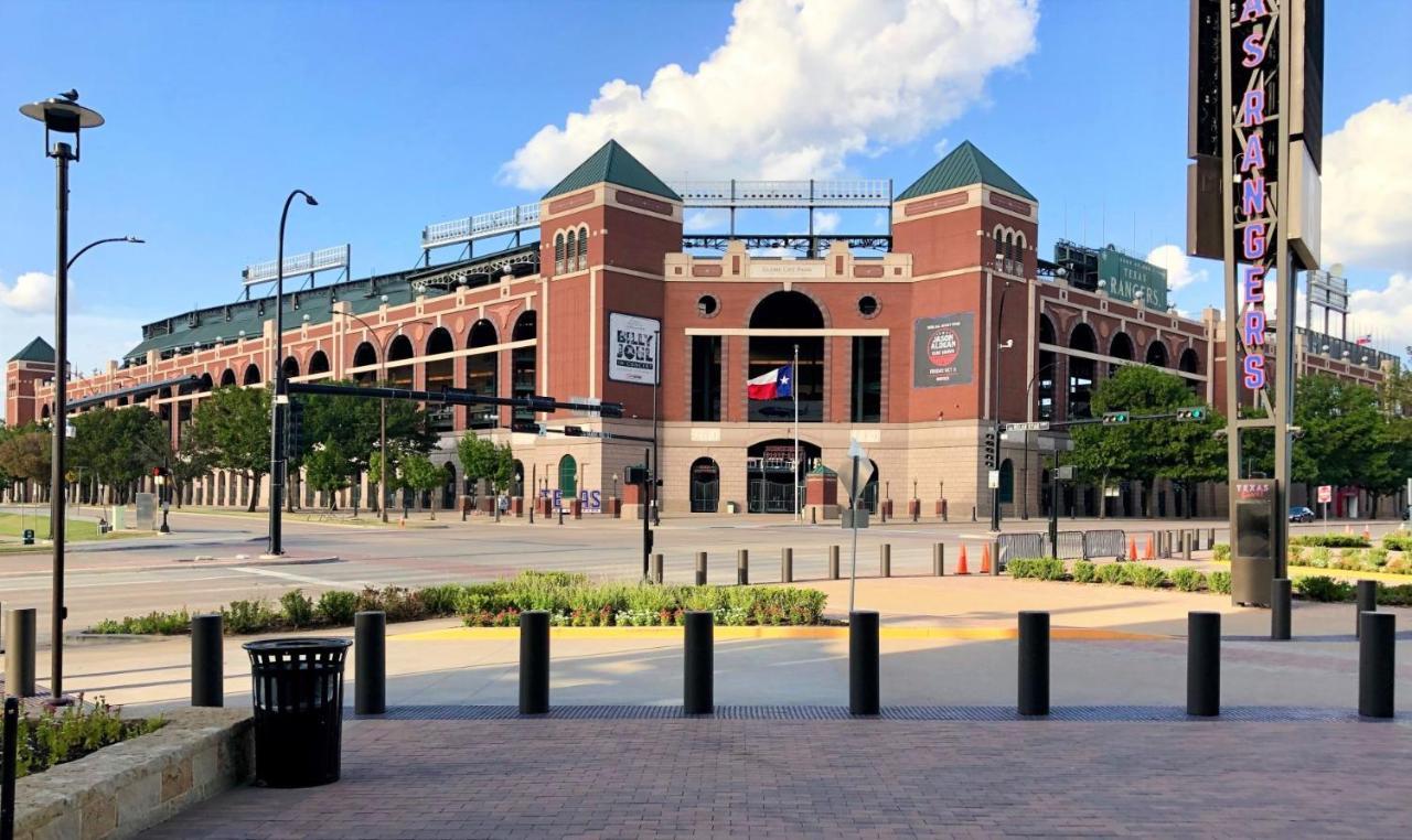 Family Friendly 2Bdrm-Walk To At&T/Cowboys Stadium 알링턴 외부 사진